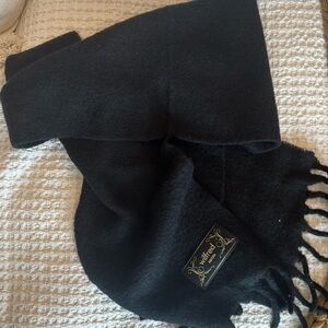 Aritzia scarf